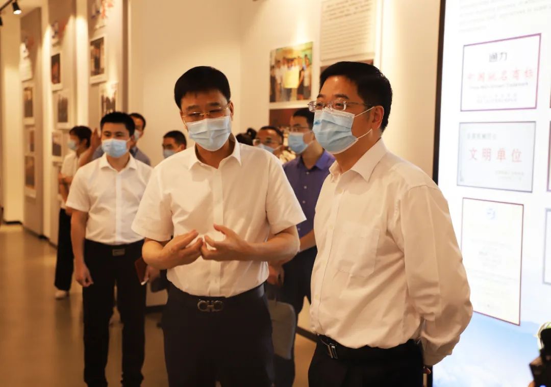 溫州市委常委、市紀(jì)委書記、市監(jiān)委主任張建明蒞臨通力科技調(diào)研